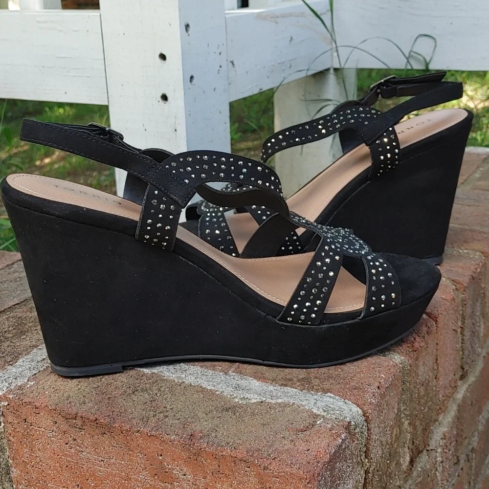 Torrid Black Faux Suede Jewel Platform Wedge Size 11W (1263)